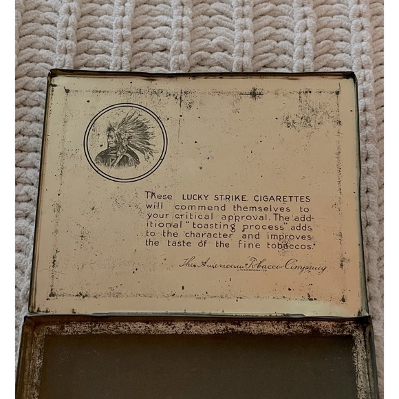 💚🌟♥️Authentic and Vintage “Lucky Strike” Cigarette Cigar Holder Tin Box💚🌟♥️ - Picture 8 of 10